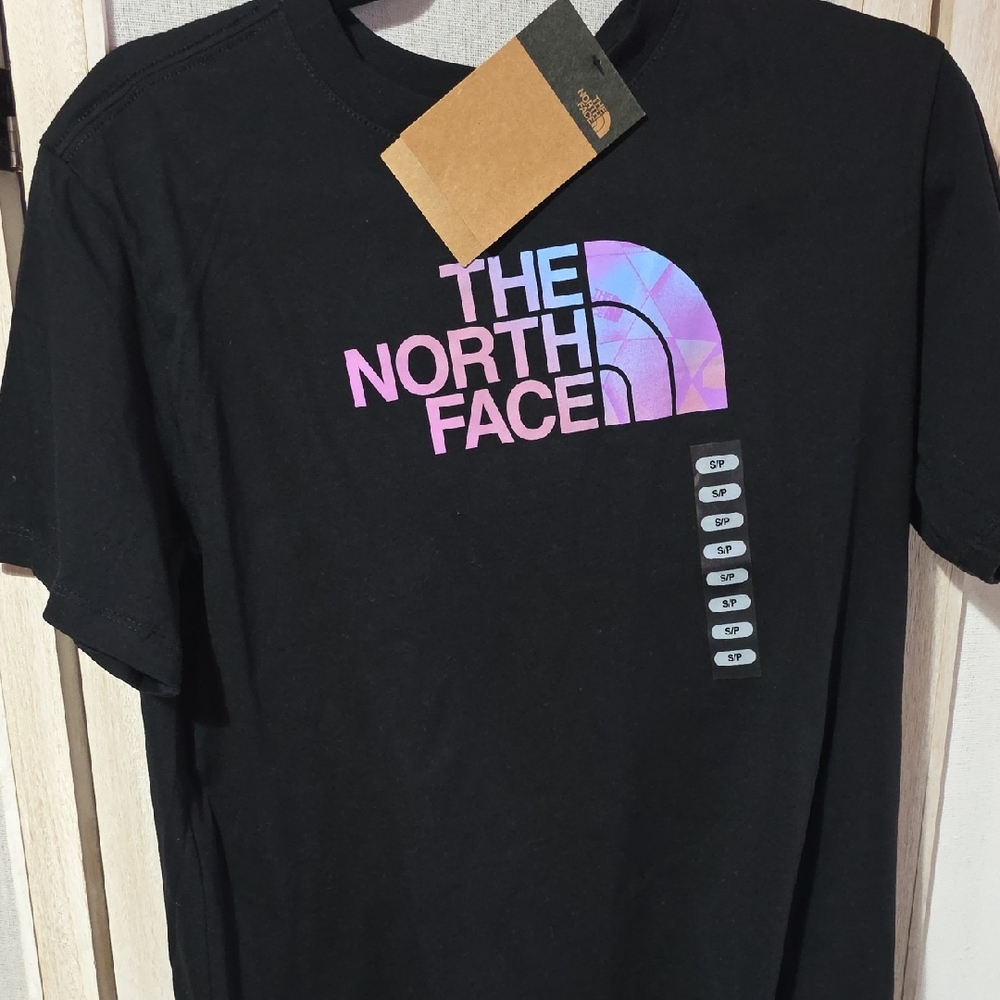 The North Face Womens Evo Gradient SS Tee Black NF0A8FVWJK3-S‎ Small NWT